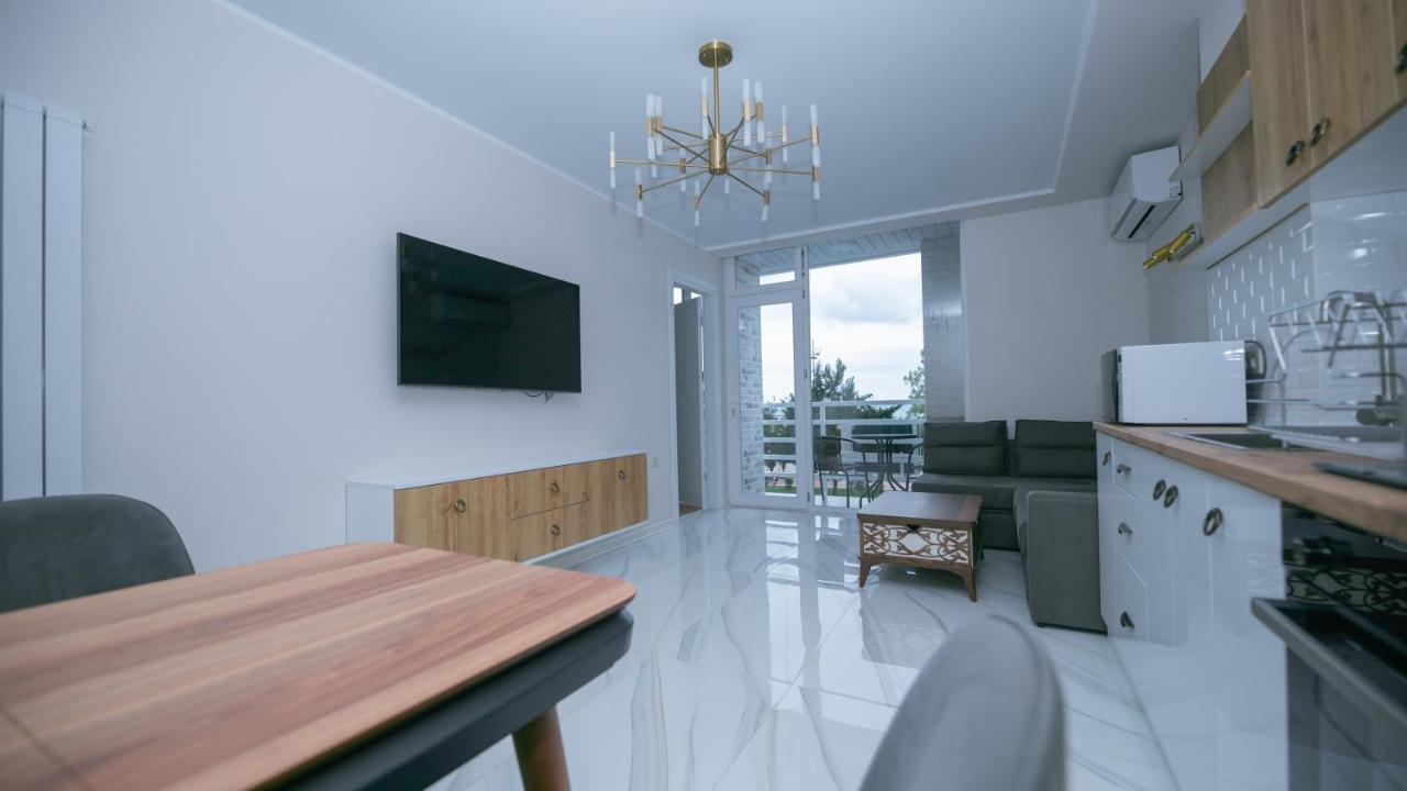 Next The Sea Apartment Batumi Exterior photo